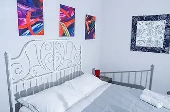Brothers And Sisters Bed And Breakfast Rome